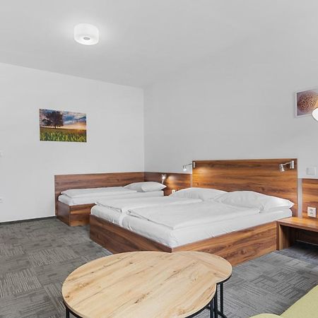 Penzion Na Namesti Dvůr Králové nad Labem エクステリア 写真