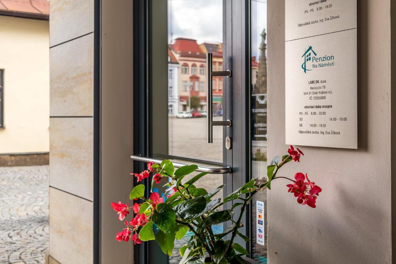 Penzion Na Namesti Dvůr Králové nad Labem エクステリア 写真