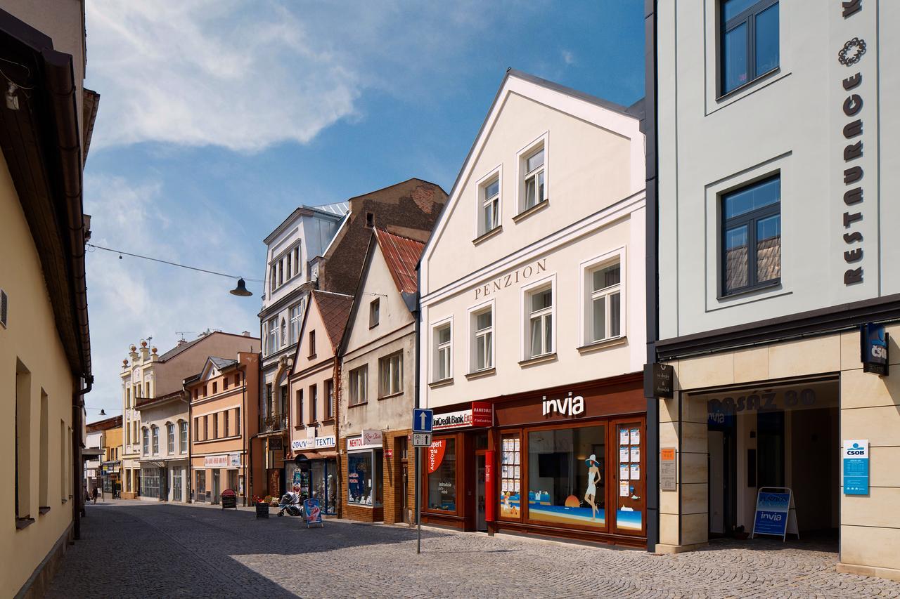 Penzion Na Namesti Dvůr Králové nad Labem エクステリア 写真